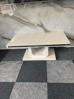 Twee tafels een eettafel en een tafel voor de woonkamer, Ophalen of Verzenden, Gebruikt