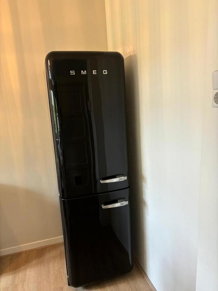 Smeg koelkast met vriezer, Witgoed en Apparatuur, Koelkasten en IJskasten, Gebruikt, Met vriesvak, 200 liter of meer, 160 cm of meer
