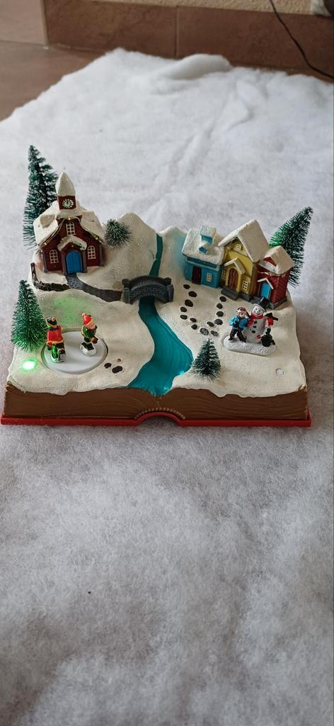 Kerstdorp op boek - Sfeervolle decoratie, Diversen, Kerst, Ophalen