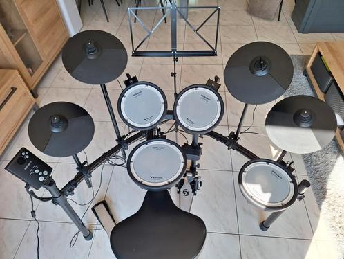 Roland TD-1 DMK V-drums set met 2e crash en drumthrone, Muziek en Instrumenten, Drumstellen en Slagwerk, Zo goed als nieuw, Roland