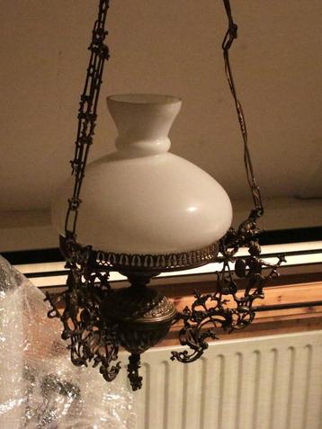 Antieke Hanglamp beschikbaar voor biedingen