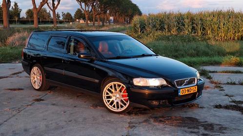 Volvo V70 2.5 R Geatronic 2003 Zwart, Auto's, Volvo, Particulier, V70, 4x4, ABS, Achteruitrijcamera, Adaptieve lichten, Airbags