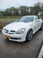 Mercedes SLK 300 2010 Aut. AMG Prestige Plus Apk tot 03-2026, Automaat, Achterwielaandrijving, 74 €/maand, Zwart