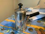 Antieke, brocante chocoladepot, Ophalen of Verzenden