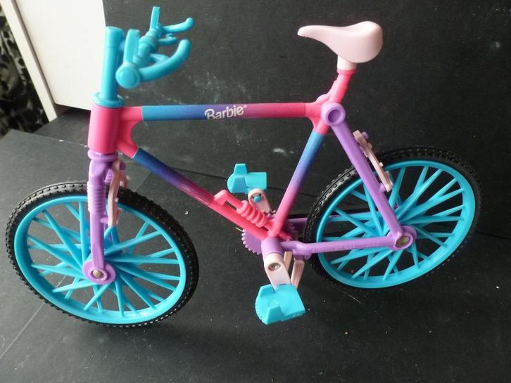 Barbie fiets, Kinderen en Baby's, Speelgoed | Poppen, Zo goed als nieuw, Barbie, Verzenden