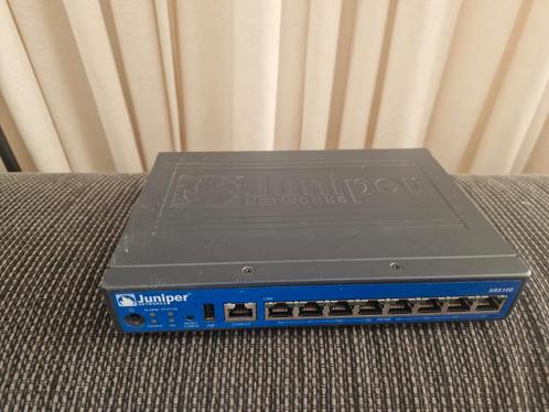 Juniper srx100, Computers en Software, Netwerk switches, Zo goed als nieuw, Ophalen