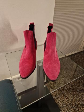 Nieuwe enkellaarsjes Bronx mt 37 fuchsia suede waren €129,95 beschikbaar voor biedingen