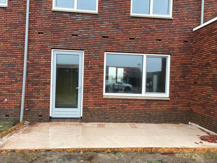 Splinternieuwe houten raamkozijn, Doe-het-zelf en Verbouw, Kozijnen en Schuifpuien, Nieuw, Raamkozijn, Hout, 75 tot 150 cm, 150 tot 225 cm