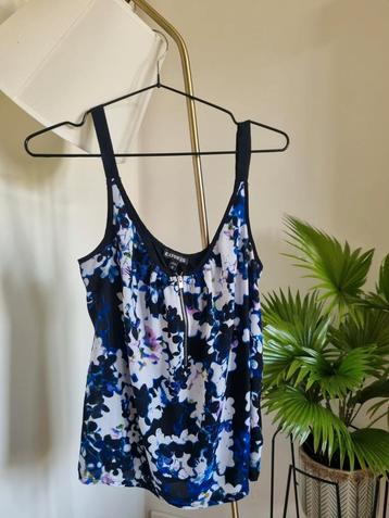 Mooie mt M EXPRESS blauwe floral singlet hemd beschikbaar voor biedingen