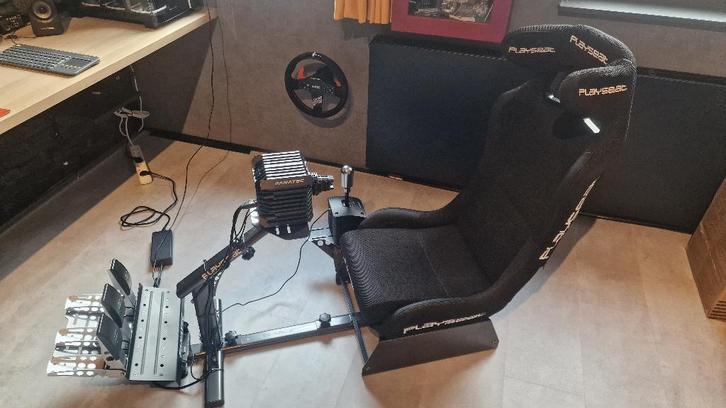 Playseat Evolution PRO actifit Raceframe + Shifter Mount, Spelcomputers en Games, Spelcomputers | Xbox | Accessoires, Gebruikt