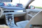 Volvo V70 1.6 T4 Summum | ECC | Leder | Trekhaak | Cruise |, Voorwielaandrijving, 15 km/l, Gebruikt, Beige