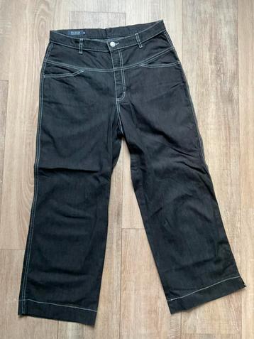 Dutch capri broek zwart maat 40 beschikbaar voor biedingen