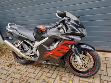 Honda CBR 600 F4 + garantie & beurt beschikbaar voor biedingen