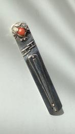 Amsterdamse school broche zilver bloedkoraal, Sieraden, Tassen en Uiterlijk, Broches, 4 tot 7 cm, Gebruikt, Ophalen of Verzenden