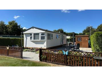 Kunststof chalet te koop in Bakkeveen, Friesland! R#52R beschikbaar voor biedingen
