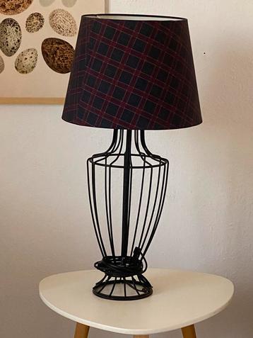Mooi IKEA lamp beschikbaar voor biedingen
