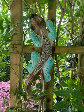 Nieuw houten gekko/salamander groot beschikbaar voor biedingen