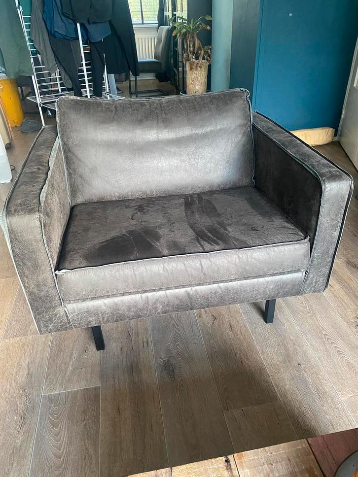 Donker grijze/zwart redeo fauteuil van eco leer Trendhopper, Huis en Inrichting, Fauteuils, Zo goed als nieuw, Stof, 75 tot 100 cm