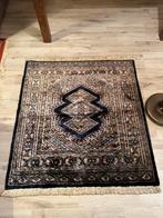 Perzisch tapijt vierkant 94cm bij 94cm, Huis en Inrichting, Stoffering | Tapijten en Kleden, Ophalen of Verzenden, Zo goed als nieuw