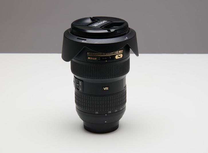 AF-S NIKKOR 16-35mm f/4G ED VR + Hoya Protector filter, Audio, Tv en Foto, Fotografie | Lenzen en Objectieven, Zo goed als nieuw