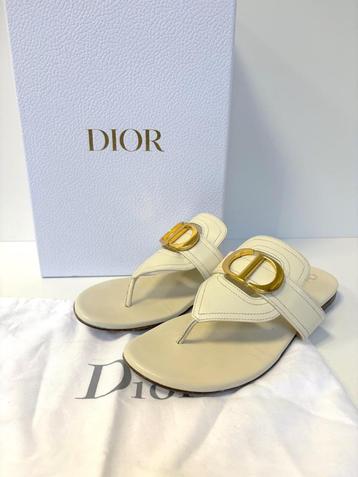 DIOR Lady DIOR leren slippers Maat 37 beschikbaar voor biedingen