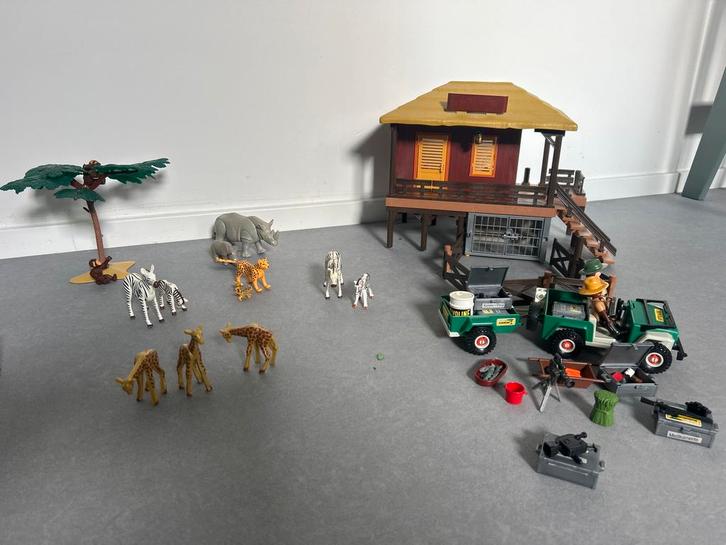 Playmobil Safari Boomhut met Dieren, Kinderen en Baby's, Speelgoed | Playmobil, Zo goed als nieuw, Ophalen of Verzenden