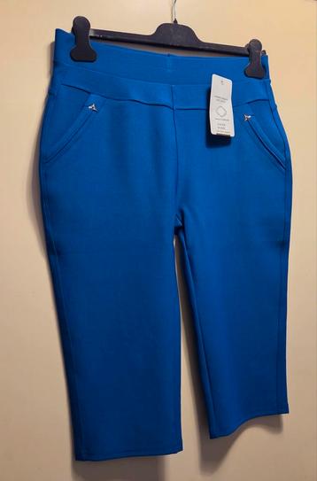 Nieuwe Dames Driekwart Broek - Maat 46/48 beschikbaar voor biedingen