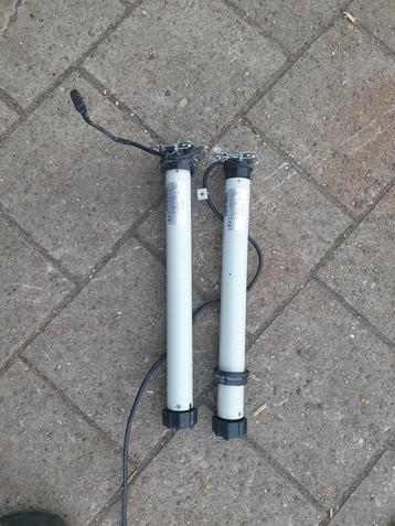 2 x  z.g.a.n  rolluik motor   compleet  beschikbaar voor biedingen