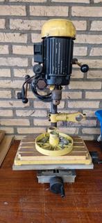 Freesmachine Hanning nette staat en weinig gebruikt., Ophalen of Verzenden, Zo goed als nieuw, Elektrisch, Bovenfrees