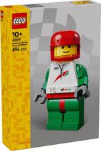 Lego | Grote minifiguur van een coureur | 40819, Lego, Lego, Nieuw, https://legohouse.com/en-gb/info/contact-us/