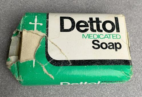 Stuk zeep DETTOL 80 gram - Medicated Soap - sixties, Antiek en Kunst, Curiosa en Brocante, Ophalen of Verzenden