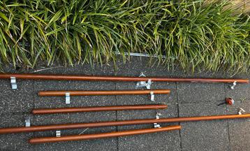 Houten trapleuningen zga gratis beschikbaar voor biedingen