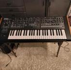Roland System-8 Plug-Out Synthesizer + Jupiter-4 Plug-Out, Muziek en Instrumenten, Synthesizers, Roland, Zo goed als nieuw, Met midi-aansluiting