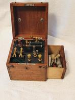 Antieke houten doos met meetinstrumenten, Ophalen of Verzenden