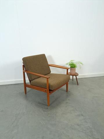 Teak Scandinavische fauteuil bruin stoffen kussens, stoel 2 beschikbaar voor biedingen