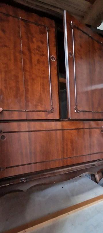 Antieke biedermeier audiokast notenhout Queen ann  beschikbaar voor biedingen