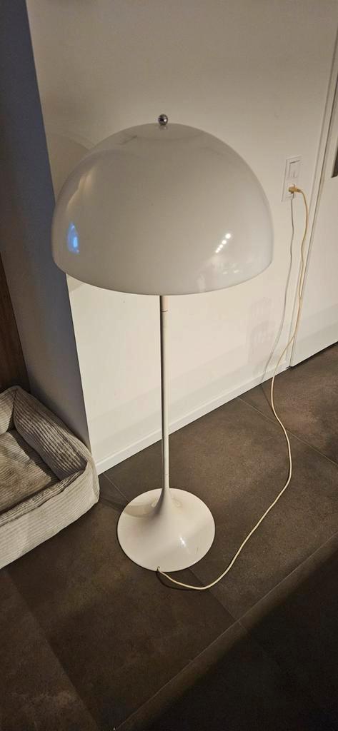 Originele Vintage Louis Poulsen Panthella Vloerlamp Wit, Huis en Inrichting, Lampen | Vloerlampen, Ophalen