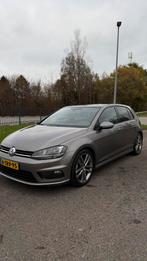 Volkswagen Golf 1.4 TSI  R-Line | PANO | Keyless | Dynaudio, Auto's, 65 €/maand, 4 cilinders, Origineel Nederlands, 1395 cc