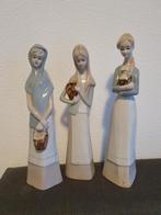 Drie mooie porseleinen beeldjes, Ophalen