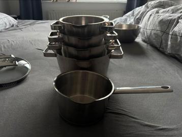 Sola kook pannenset  beschikbaar voor biedingen