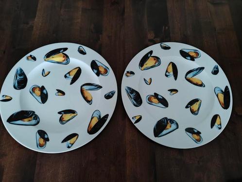 Mossel Serveerborden 2 Stuks ⌀32cm Little Art Factory, Huis en Inrichting, Keuken | Servies, Zo goed als nieuw, Schaal of Schalen