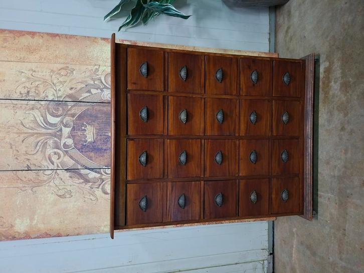 Koloniale teakhouten ladenkast, apothekerskast, archiefkast,, Huis en Inrichting, Kasten | Ladekasten, Zo goed als nieuw, Minder dan 100 cm