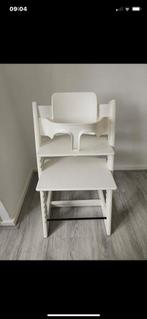 Stokke kinderstoel met plastic babyset, Kinderen en Baby's, Kinderstoelen, Ophalen of Verzenden, Zo goed als nieuw, Meegroeistoel