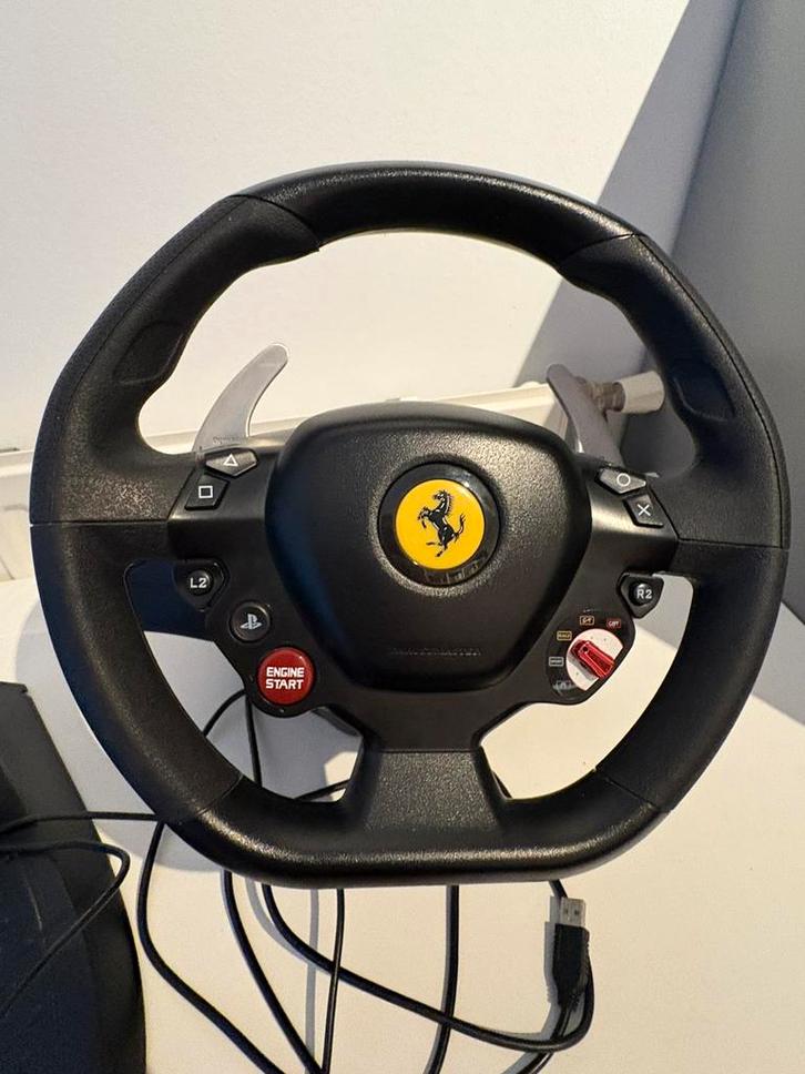 T80 Ferrari 488 GTB Edition, Spelcomputers en Games, Spelcomputers | Sony PlayStation Consoles | Accessoires, Zo goed als nieuw