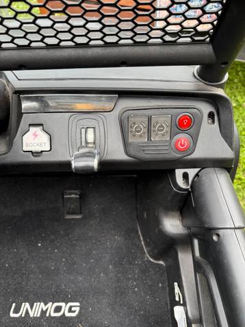 Kinder auto grote 2 persoons Mercedes Unimog beschikbaar voor biedingen