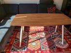 massief houten bureau (Ikea), Ophalen, In hoogte verstelbaar, Zo goed als nieuw