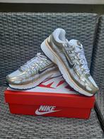 Nike p-6000, wit goud, maat 36.5, nieuw, Kleding | Dames, Schoenen, Wit, Nike, Nieuw, Ophalen of Verzenden