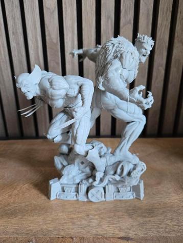 resin geprint wolverine en sabertooth diorama 21cm hoog beschikbaar voor biedingen
