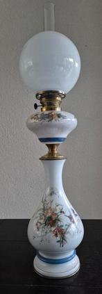 Antieke Petroleumlamp met motief groot, Antiek en Kunst, Ophalen