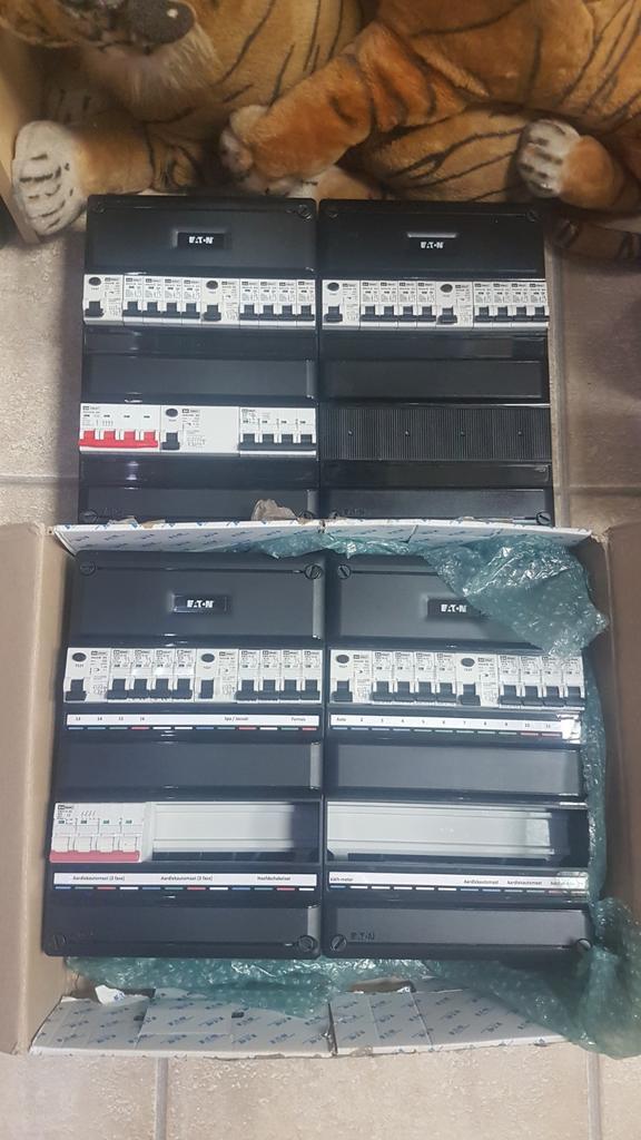 Eaton /emat groepenkasten 3 fase, Hobby en Vrije tijd, Elektronica-componenten, Zo goed als nieuw, Ophalen